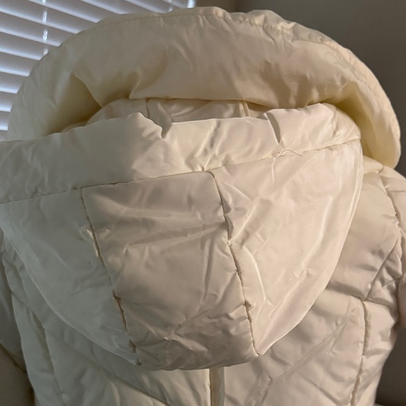 Steve Madden Off-White Long Puffer Coat - Picture 4 of 10